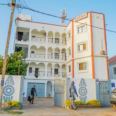 Mgm Apartments Gambia Kololi Exteriör bild
