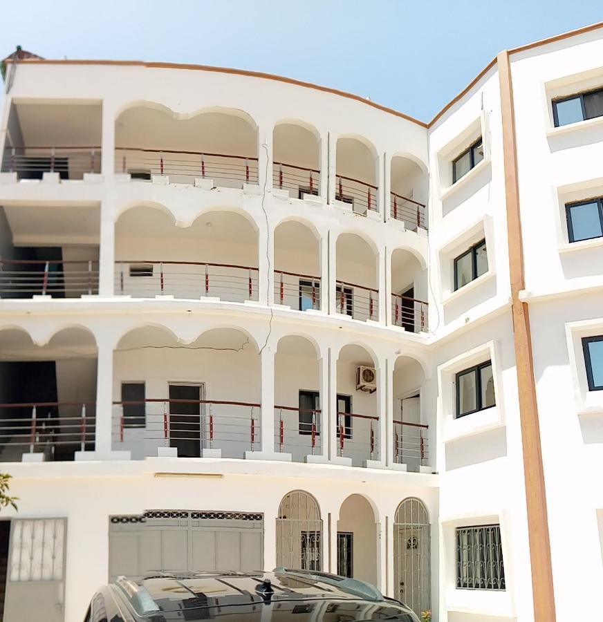 Mgm Apartments Gambia Kololi Exteriör bild