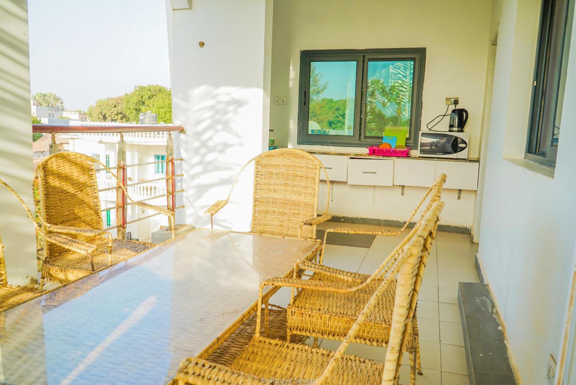 Mgm Apartments Gambia Kololi Exteriör bild