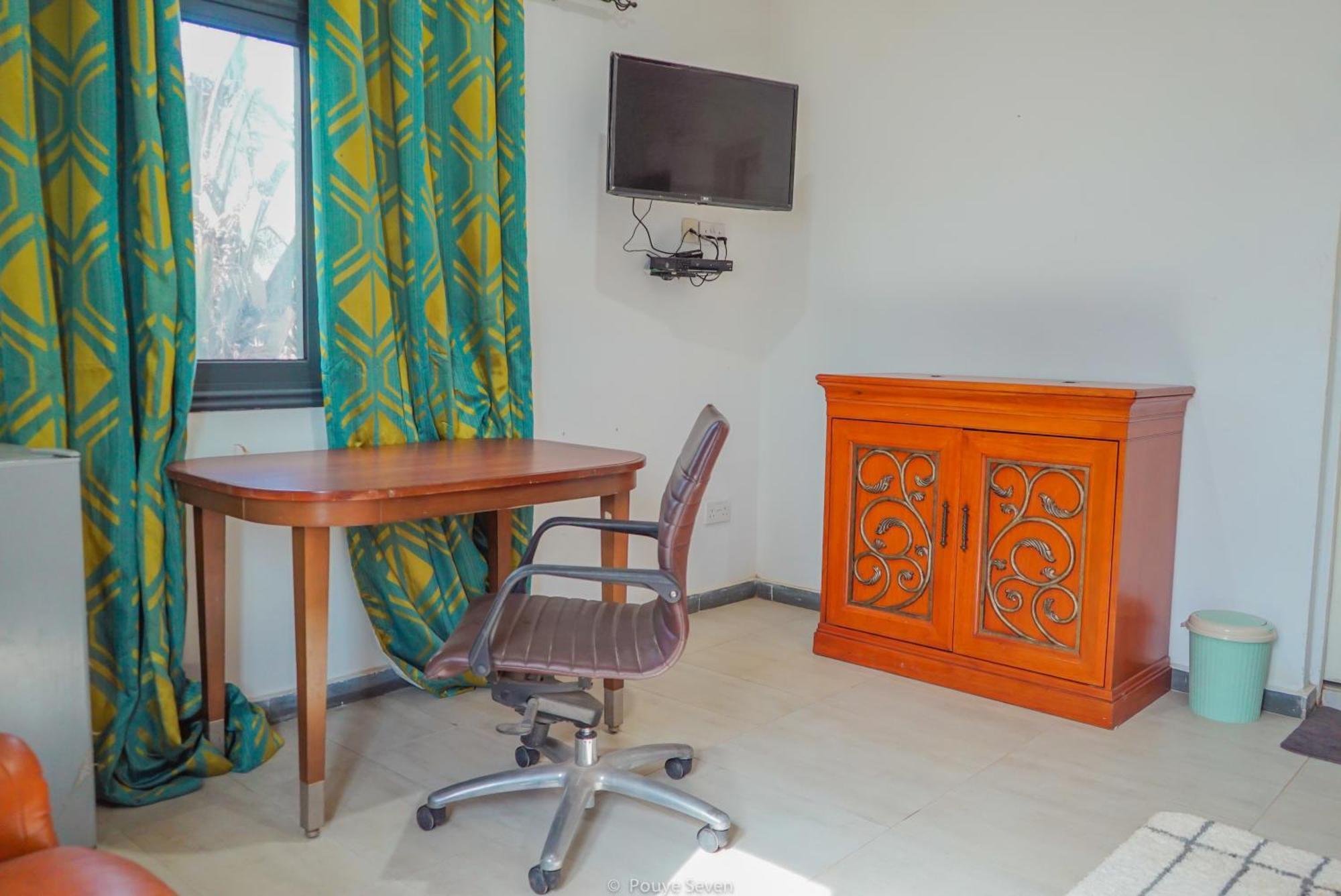 Mgm Apartments Gambia Kololi Exteriör bild